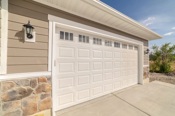 Garage Lifting in Des Moines